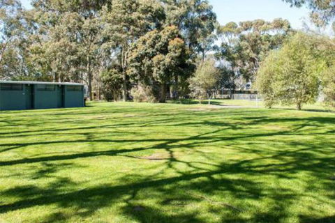 Kalganyi Holiday Park - Tourism Townsville 4