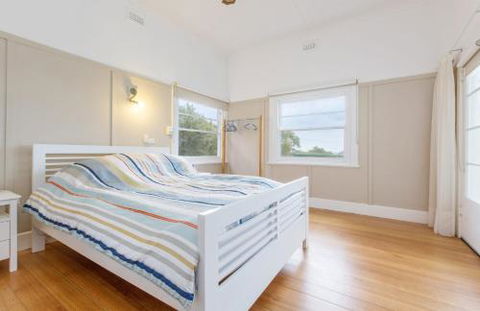 BEACHSIDE GETAWAY DROMANA - Tourism Townsville 3
