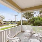 BEACHSIDE GETAWAY DROMANA - Tourism Townsville 0
