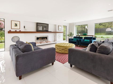 CATALINA MOUNT ELIZA - Tourism Townsville 1