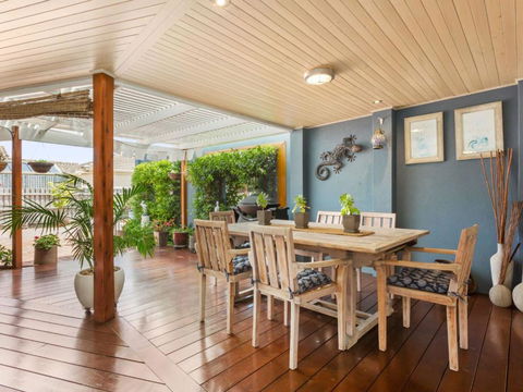 KARINYA MORNINGTON - Tourism Townsville 1