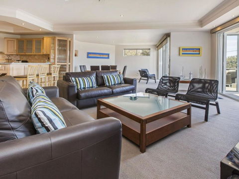 SEA GRANGE MORNINGTON - Tourism Townsville 4