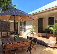 MAGIC BEACH HOUSE PET FRIENDLY - Tourism Townsville