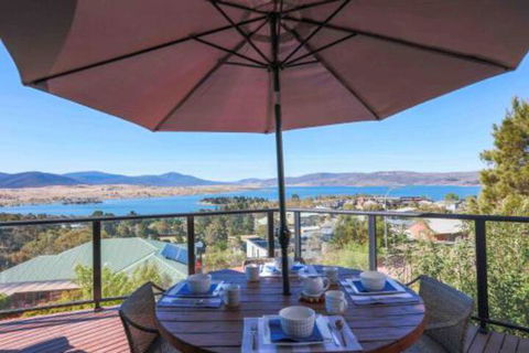 Snowy Mountains Townhouse - Tourism Townsville 6
