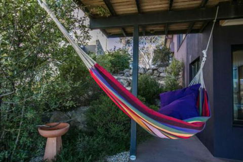 Snowy Mountains Townhouse - Tourism Townsville 7