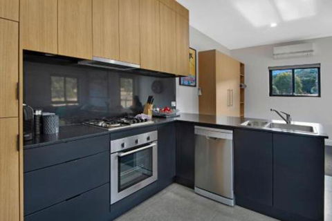 Chloes Chalet - Tourism Townsville 7