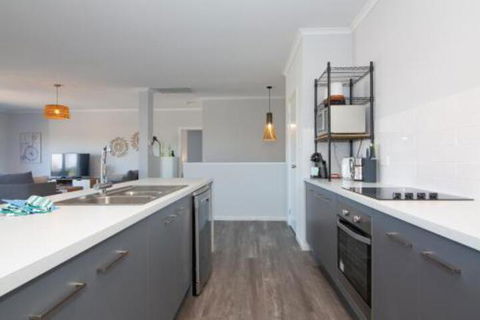 Xanadu Aldinga Beach - Tourism Townsville 5