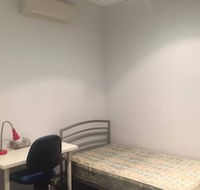 Sun-drenched 3 Bedroom Apartment in Turrella - Tourism Townsville