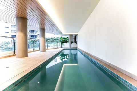 Incredible Riverside Apartment In Brisbane - Tourism Townsville 3