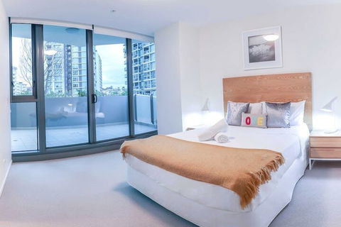 Incredible Riverside Apartment In Brisbane - Tourism Townsville 6