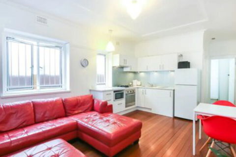 Quiet 1 Bedroom Apartment 5 Minutes From CBD - Tourism Townsville 0