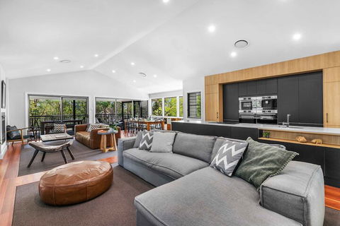 Hunter Treehouse - Tourism Townsville 6