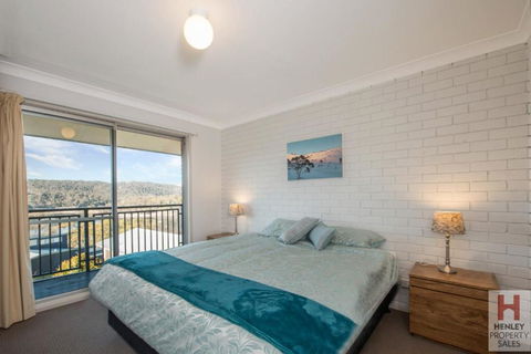 Erulisse Spacious Townhouse With Magical Lake Views - Tourism Townsville 3