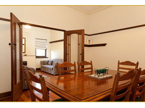 Fairholme Apartment - Tourism Townsville 0