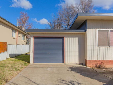 2 Munyang Street Jindabyne - Tourism Townsville 3
