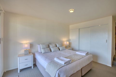 Quarterdeck Apartment - Tourism Townsville 4