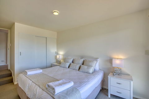 Quarterdeck Apartment - Tourism Townsville 3