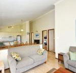 Pet Friendly on Pelican Close to Myall River - Tourism Townsville
