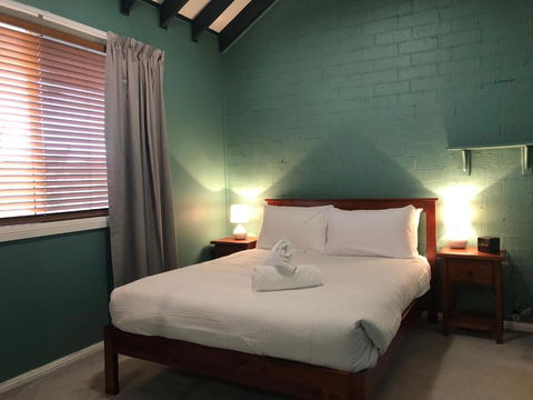 Kirwan Court 2 - Tourism Townsville 2
