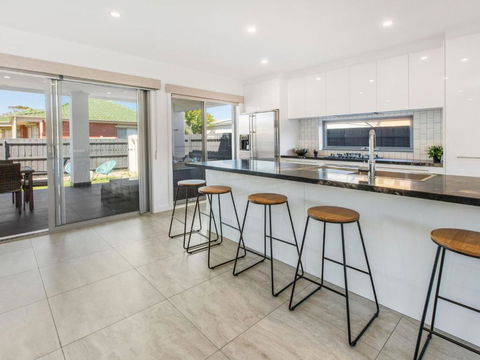 CASABLANCA DROMANA - Tourism Townsville 4