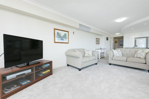 Mirage Unit 502 - Tourism Townsville 4