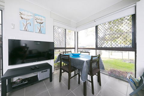 Villa Forster - Tourism Townsville 3