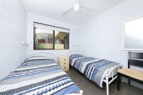 Villa Forster - Tourism Townsville 1