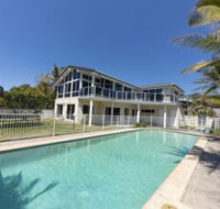 Beachfront Escape - Tourism Townsville