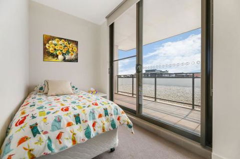 Cosy 3BR Penthouse Close To Westfield Hornsby & Train Station - Tourism Townsville 0