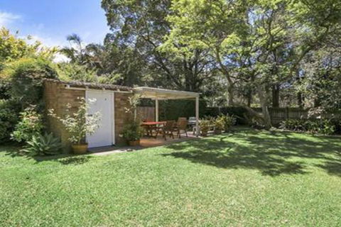 Spacious Two Bedroom Apartment In Crows Nest HUNT1 - Tourism Townsville 4