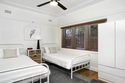Spacious Two Bedroom Apartment In Crows Nest HUNT1 - Tourism Townsville 1