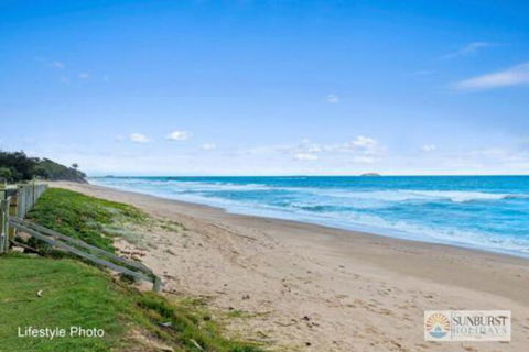 Sea Star Apartment - Tourism Townsville 0