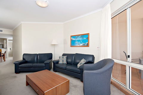 Breakwater Apartment Unit 104 / 2 Messines Street - Tourism Townsville 7