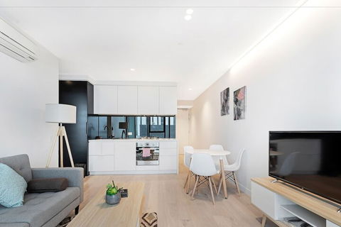 IFSuites (IFSTAYS) Light House Apartment - Tourism Townsville 7