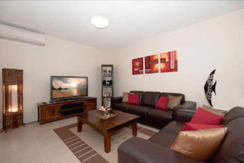 Kiah Unit 16 / 53 Victoria Parade - Tourism Townsville 7
