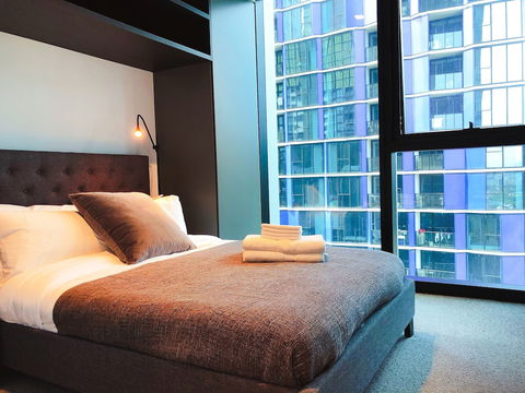 CBD Amazing View 2 Bedrooms Apartments - Tourism Townsville 5