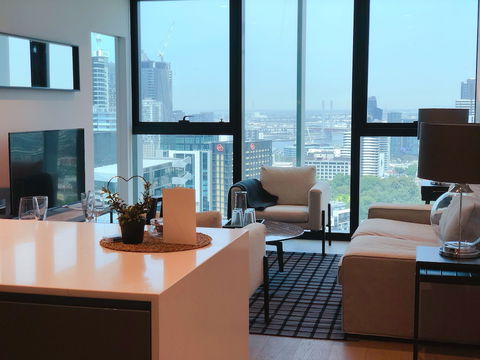 CBD Amazing View 2 Bedrooms Apartments - Tourism Townsville 2