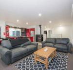 Stratton Summit 4 Modern sophisticated style with lake  mountain views - Tourism Townsville