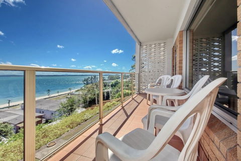 Quarterdeck Unit 3 / 12 Magnus Street - Tourism Townsville 6
