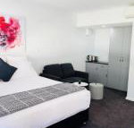 The Avenue Inn - Tourism Townsville