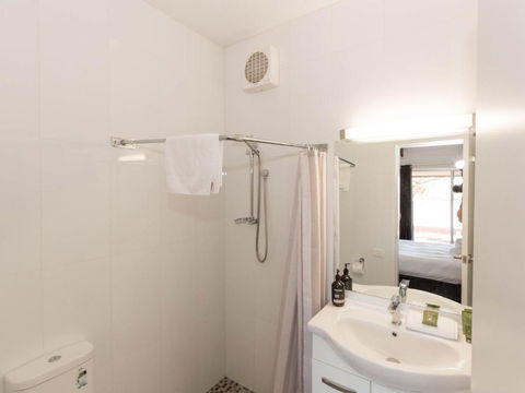 Kooringa 1 / 8 Townsend Street - Tourism Townsville 5