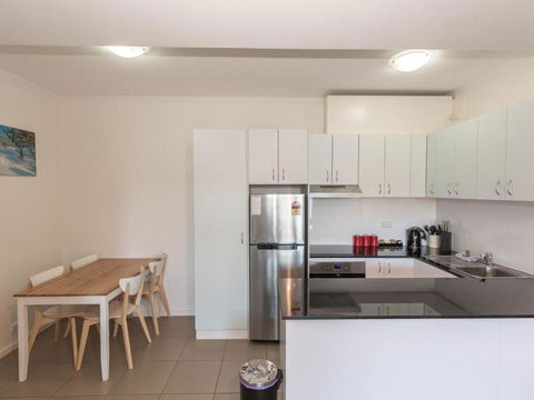 Kooringa 1 / 8 Townsend Street - Tourism Townsville 4