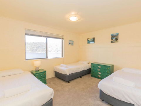 Aranda 3 / 25 Townsend Street - Tourism Townsville 2