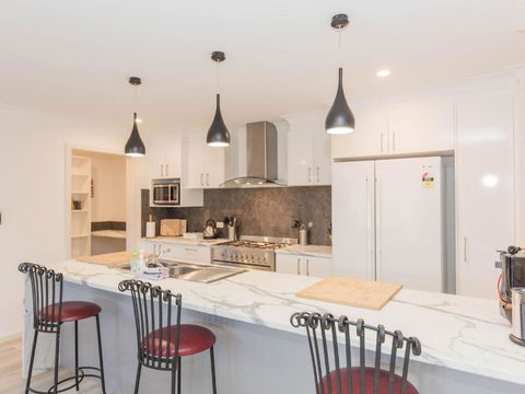 Bedrock 11 Twynam Street Jindabyne - Tourism Townsville 4