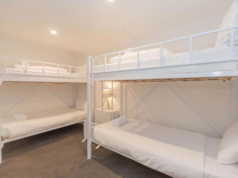 Bedrock 11 Twynam Street Jindabyne - Tourism Townsville 2