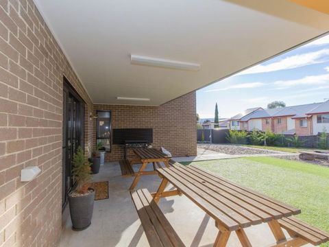 Bedrock 11 Twynam Street Jindabyne - Tourism Townsville 6