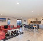Bedrock 11 Twynam Street Jindabyne - Tourism Townsville