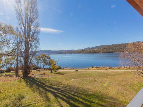 Platypus 19 McLure Circuit - Tourism Townsville 1