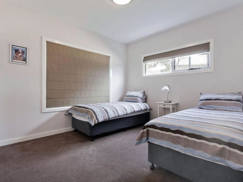 Stenmark 5 / 3 Poley Cow Lane - Tourism Townsville 6