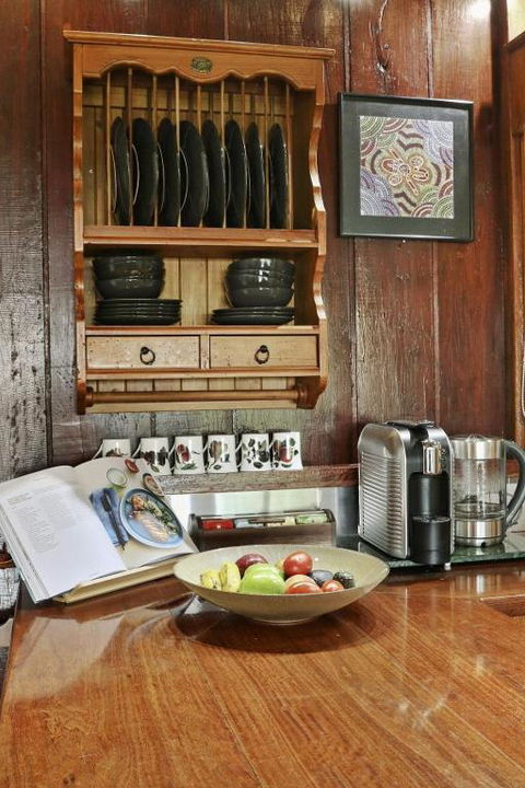 CHRISTOPHERS COTTAGE - Tourism Townsville 5